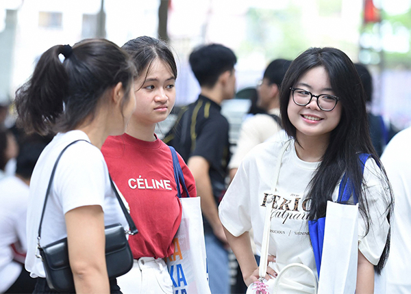 Điểm chuẩn đại học năm 2026 phân hóa rõ giữa các nhóm ngành