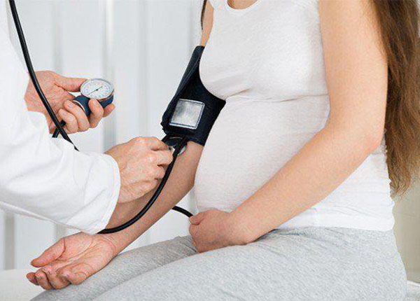 Điều trị tăng huyết áp trong thai kỳ có nguy hiểm hay không?