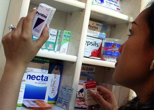 Dược sĩ Sài Gòn chia sẻ các loại thuốc cần dự trữ trong tủ thuốc gia đình