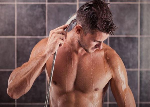Những thói quen xấu khi tắm khiến bạn có nguy cơ bị đột tử