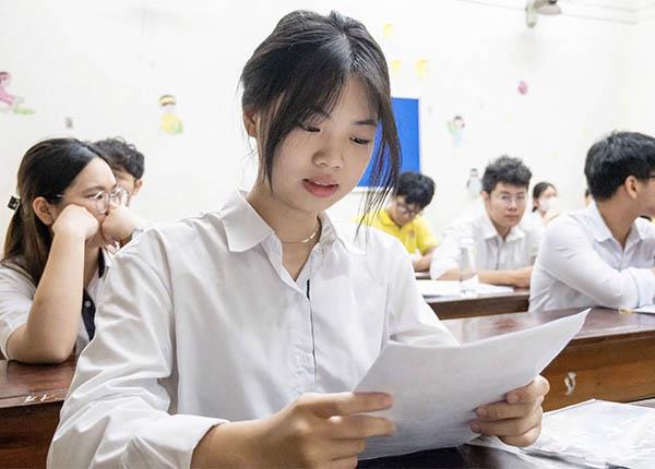 Cẩm nang “vàng” giúp sĩ tử tránh sai sót và tự tin bước vào kỳ thi THPT