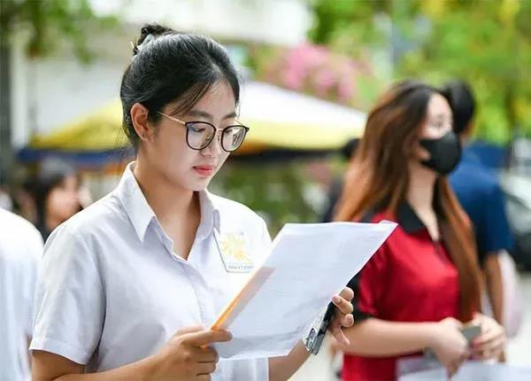 Đủ điểm trúng tuyển nhiều trường, hệ thống xét tuyển đại học 2026 sẽ chọn nguyện vọng nào?