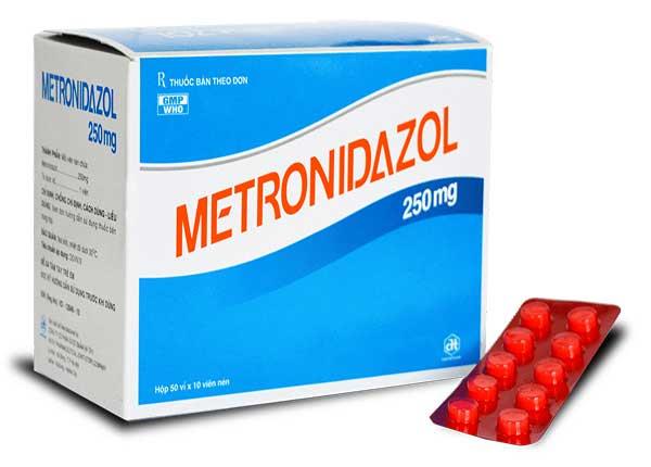Dược sĩ Cao đẳng Dược hướng dẫn cách dùng thuốc metronidazol
