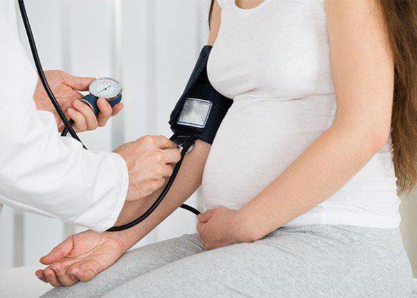 Làm thế nào để kiểm soát huyết áp cao khi mang thai