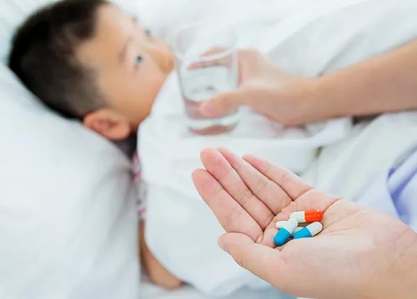 Liều dùng thuốc hạ sốt Ibuprofen cho trẻ em bao nhiêu là an toàn?