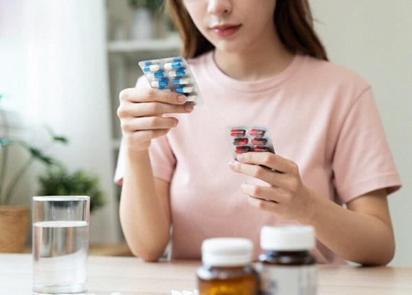 Những nhóm thuốc thường dùng trong kiểm soát và điều trị tiêu chảy